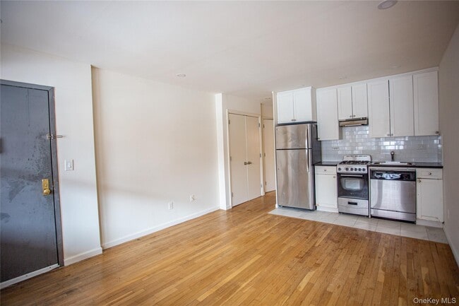 Photo - 765 Shore Rd Unidad 1M