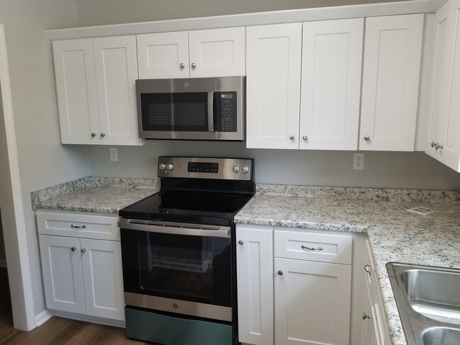 Photo - 1445 Toshiba Drive, #B