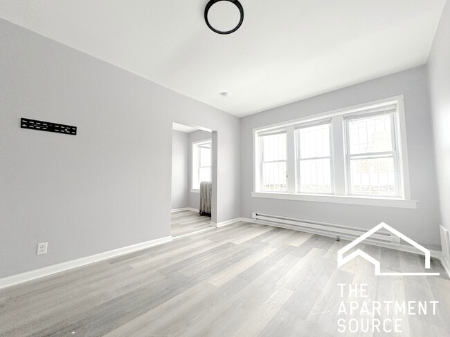 Building Photo - 6228 S Western Ave Unit 205