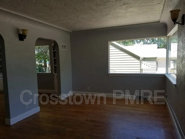 Photo - 1621 6th Ave