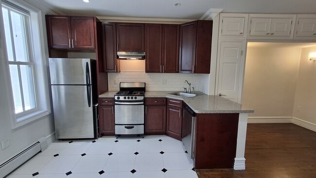 Open kitchen - 603 Bloomfield St Unit 3