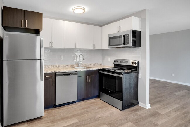 Photo - Sunset Heights Apartments