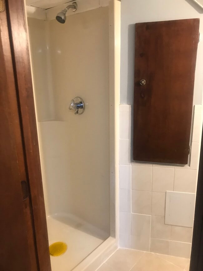10 Desmond Rd Unit 10B