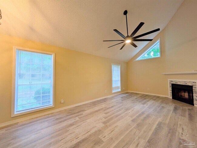 Photo - 7690 Old Hickory Dr