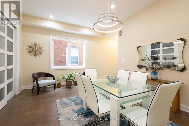 Photo - 35A Broadview Ave