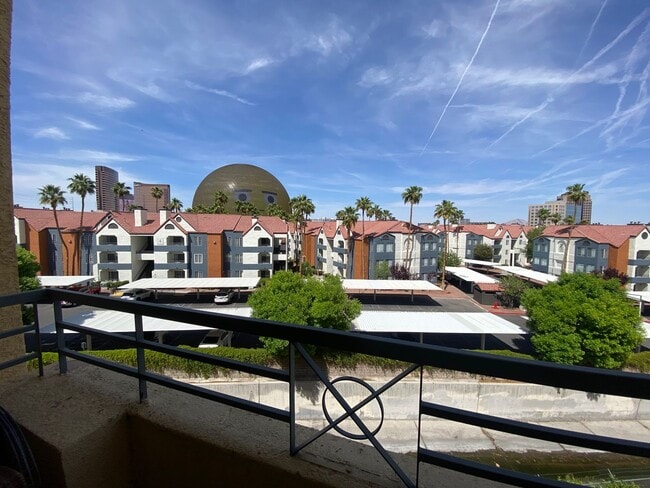 Beautiful, partially furnished 1 bedroom w... - Beautiful, partially furnished 1 bedroom w... Rental