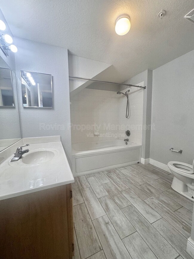 Photo - 4000 Venetian Bay Dr Unit 102