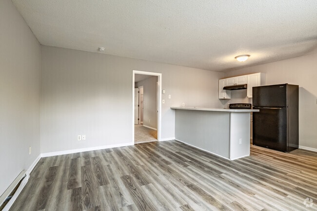 1BR, 1BA-630 SF Bronze Living Room - 27 North Apartments