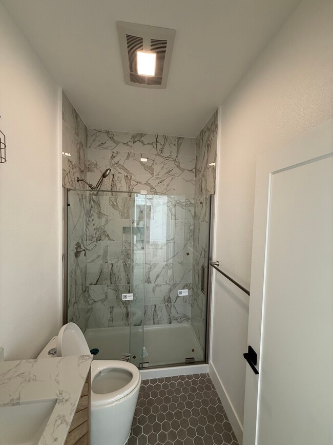 Photo - 11483 Delano St