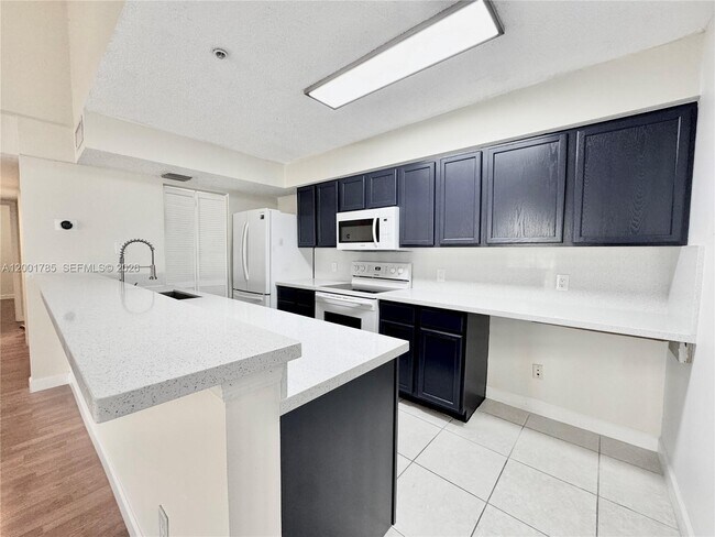 Photo - 9905 Westwood Dr Unit 34-3