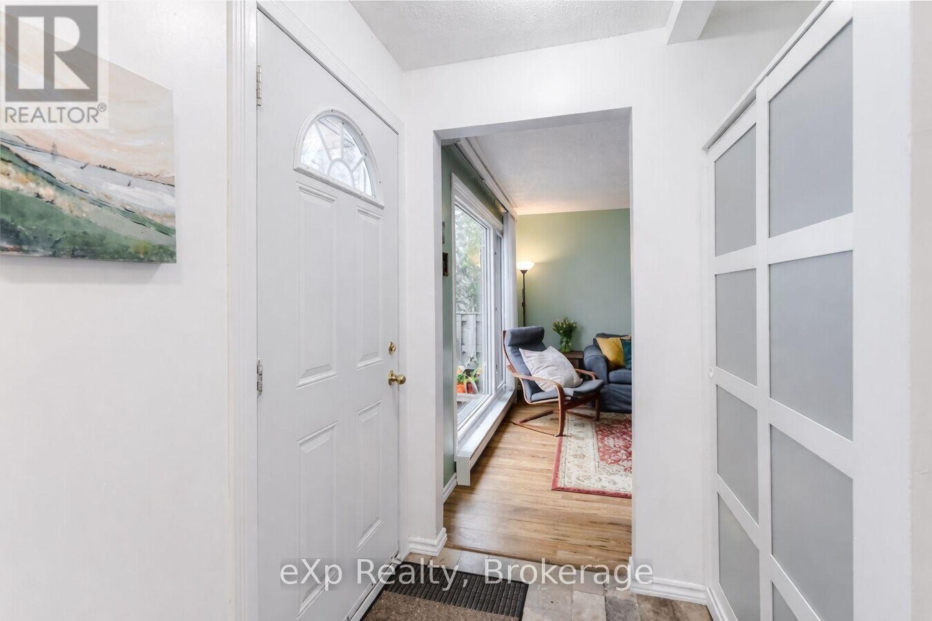 Photo - 332 Scottsdale Dr