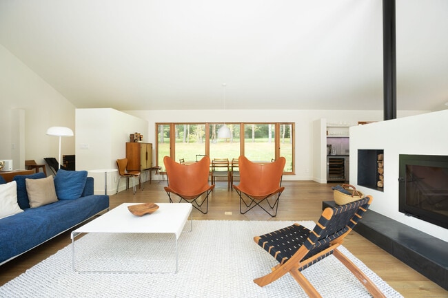 Photo - 37 Canterbury Ln