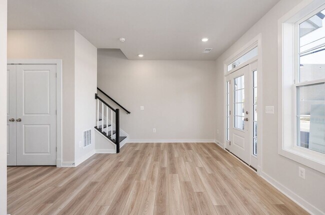Photo - New Construction - 3 bed, 3 bath Townhome in the City