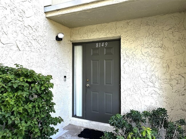 8149 Lagos De Campo Blvd