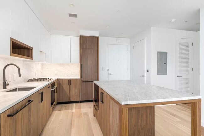 29 Huron St Unit 6-1W