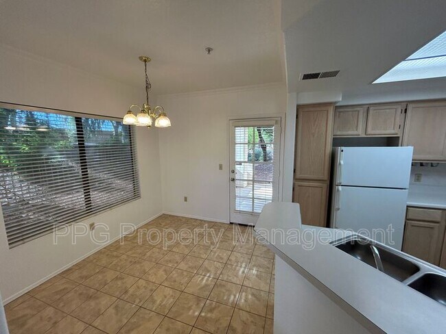 Photo - 750 E Northern Ave