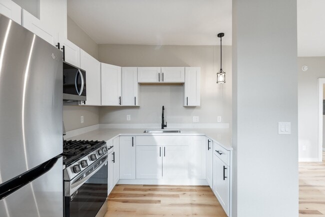 Photo - Fully Renovated Studio In Historic Avalon ... Unit #11