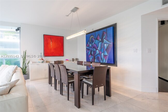 9401 Collins Ave Unit 403