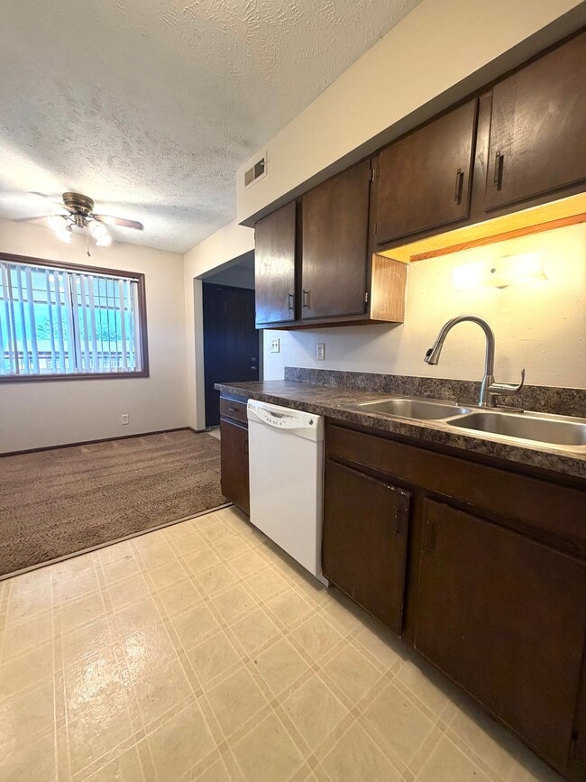1842 Knox St Unit 35