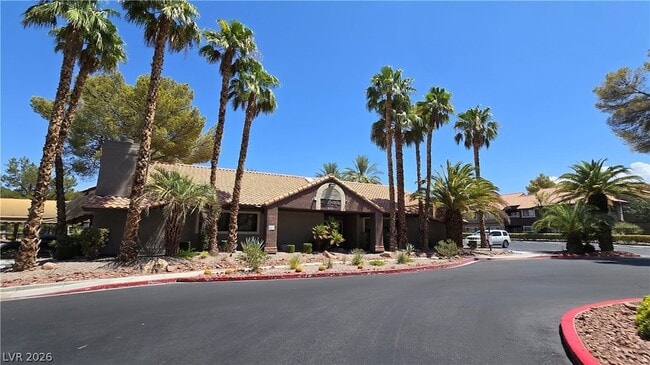 Building Photo - 5002 S Rainbow Blvd Unit 103