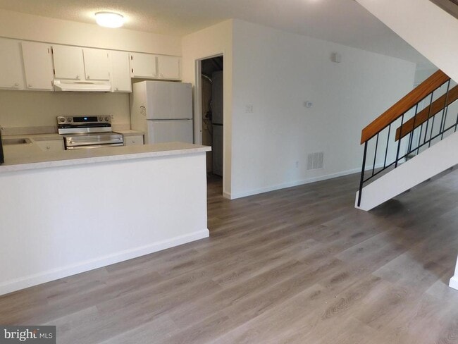 Photo - 2130 Cartwright Pl