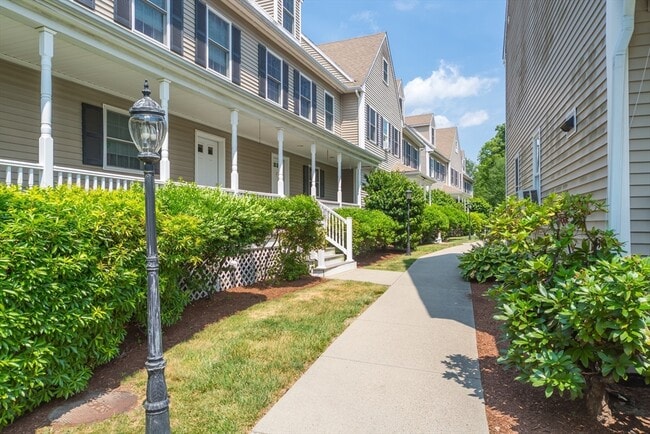 Photo - 7 Dewey St