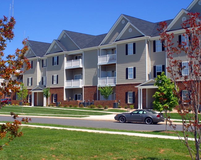 Parkside Grande at Cornerstone - Parkside Grande at Cornerstone Apartments