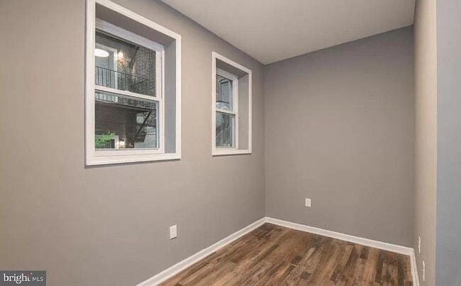 Photo - 207 S 49th St