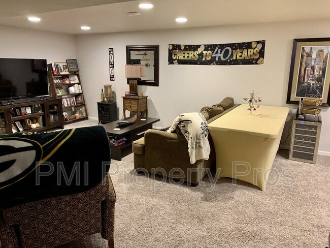 Photo - 2792 S 58th St