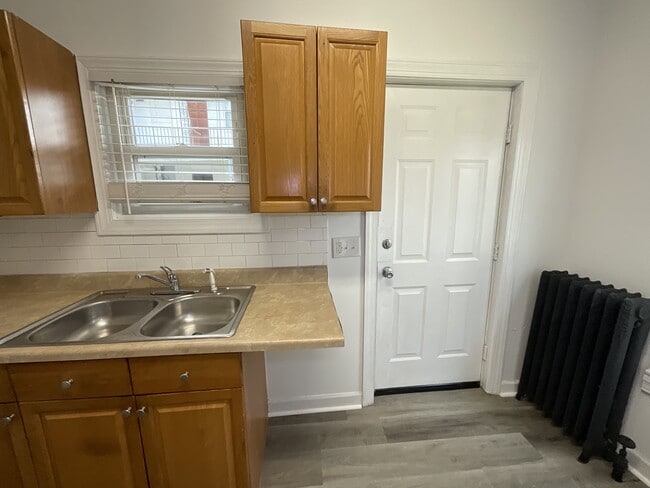 Photo - 213 Jefferson Ave