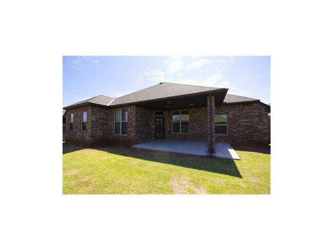 Photo - 10825 NW 35th St