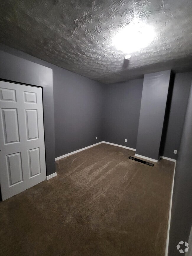 Building Photo - 804 Xenia Ave Rental