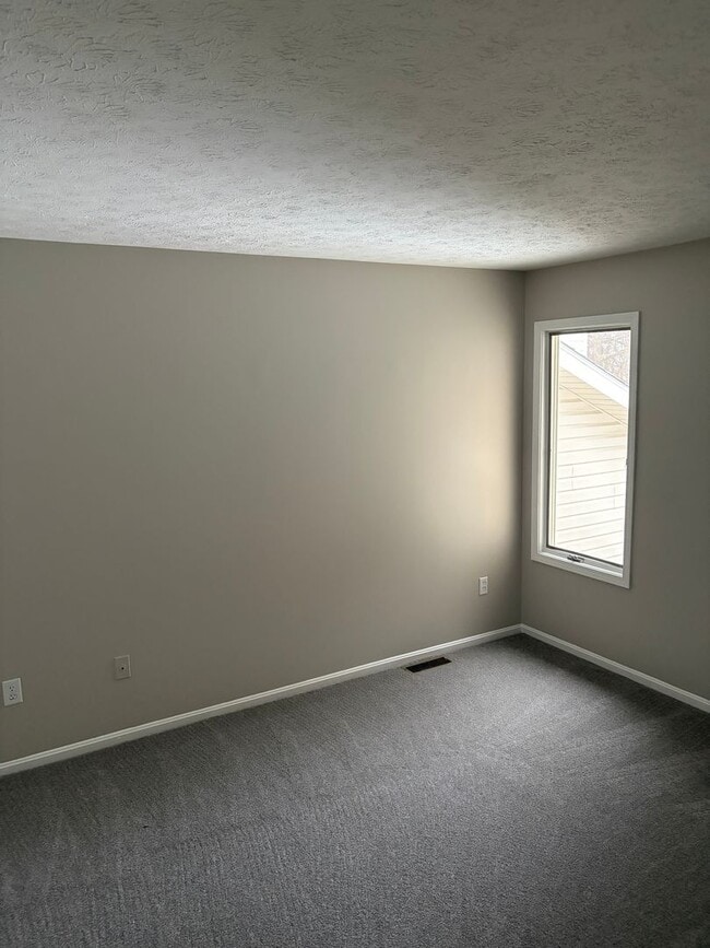 Photo - 3 Bedroom 2 Bath Condo