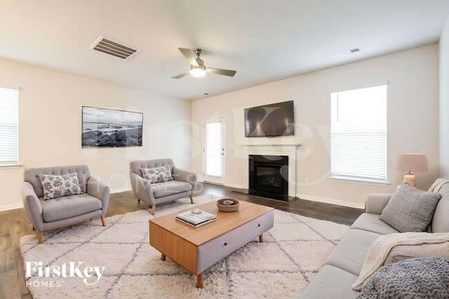 Photo - 107 Wild Lily Dr