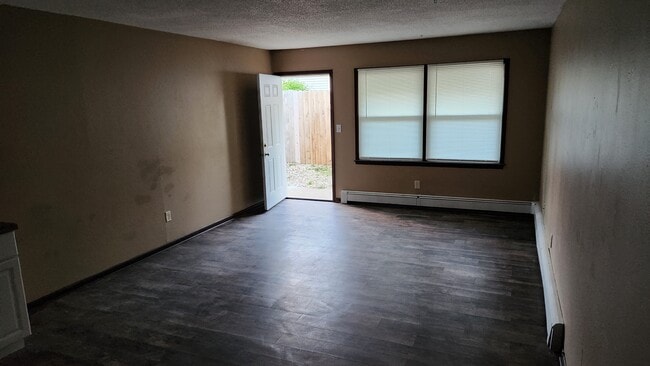 Photo - 309 N 3rd St
