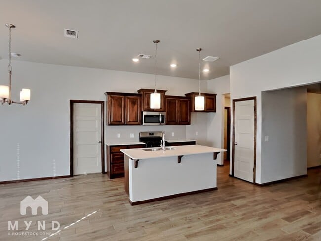 Photo - 10600 NW 20th St