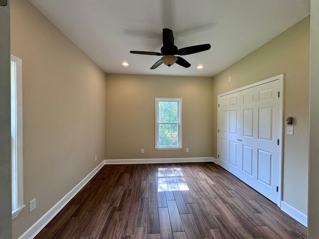 Photo - 169 Gaines Rd NE