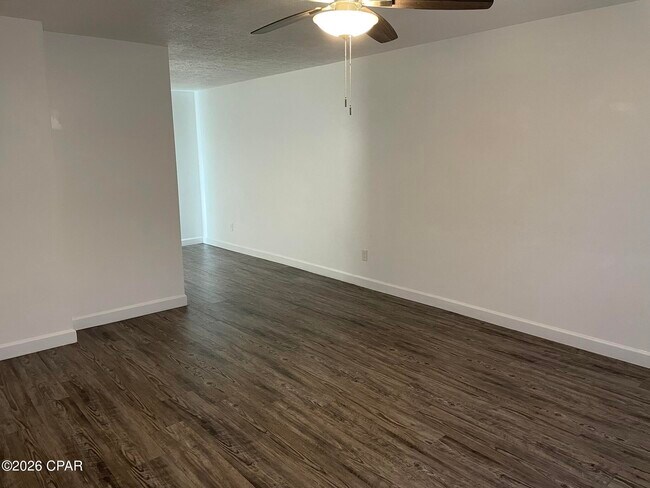 Photo - 2712 E 17th St