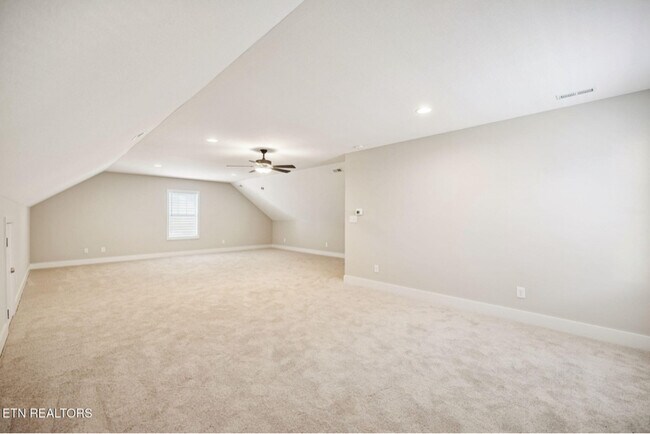 Photo - 122 Roseberry St