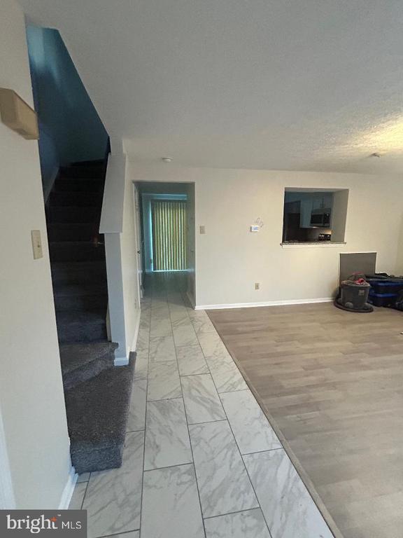 Photo - 41 Vanderbilt Ct