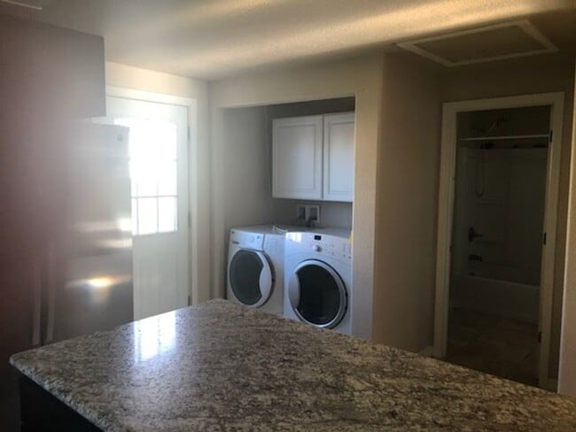 Photo - 113 N 9th Ave