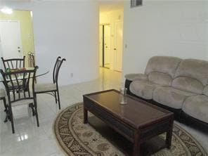 Photo - 2270 NE 68th St Unidad 1907