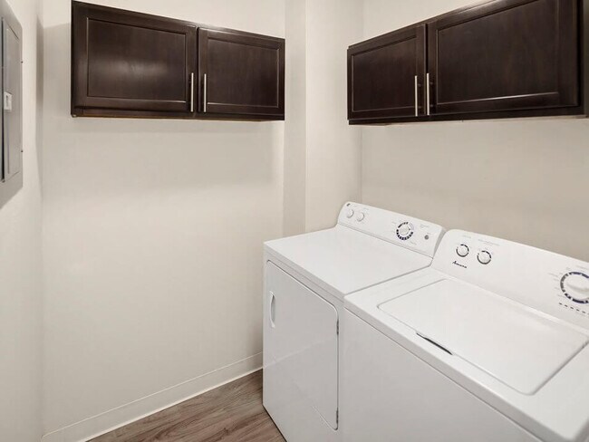 Full Size Washer/Dryer in Every Apartment - Burwick Farms