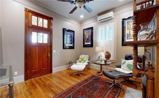 Photo - 1129 Egmont St