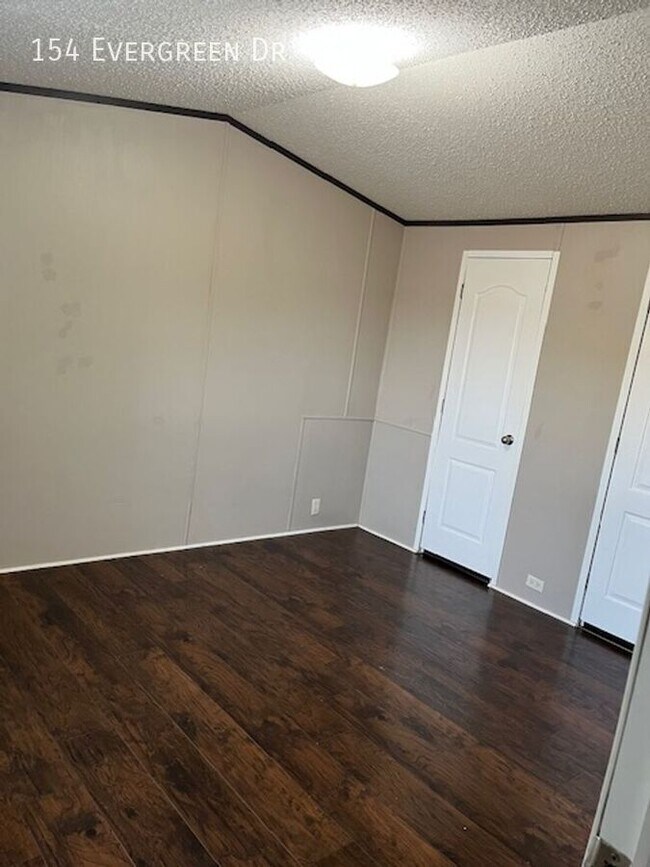 Photo - 154 Evergreen Dr