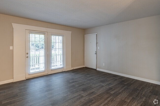 1BR, 1BA - 850SF