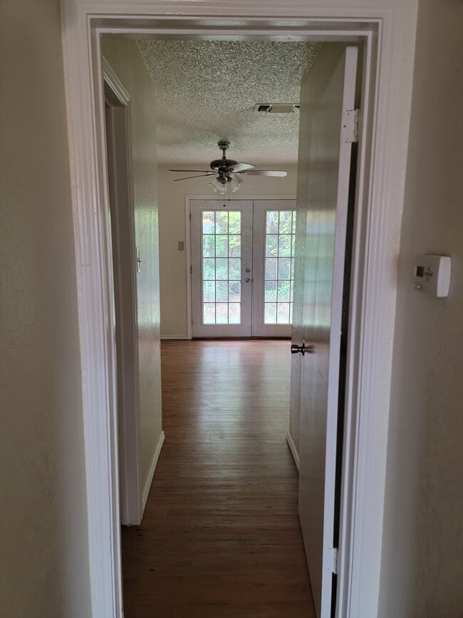 Photo - 1321 Quail Trl