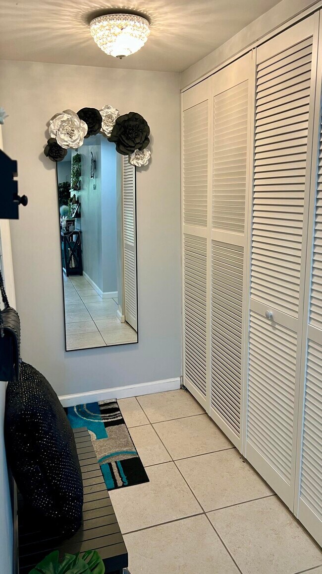 Photo - 140 S Cypress Rd Unit 123