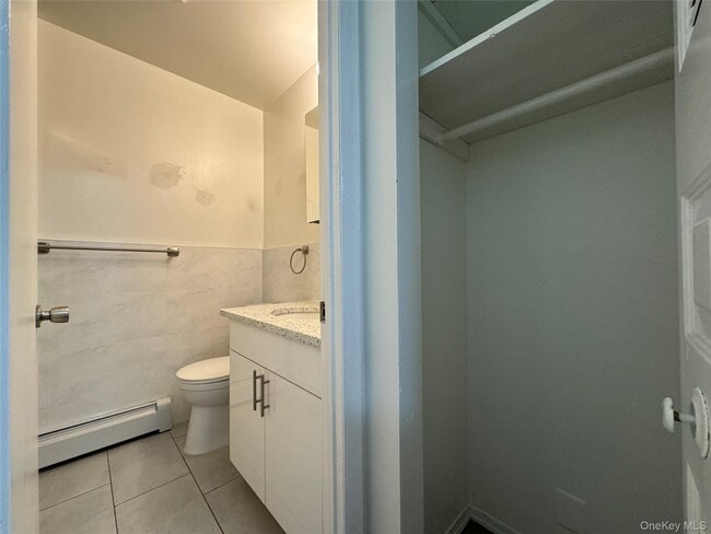 Photo - 61-39 168th St Unit 2F