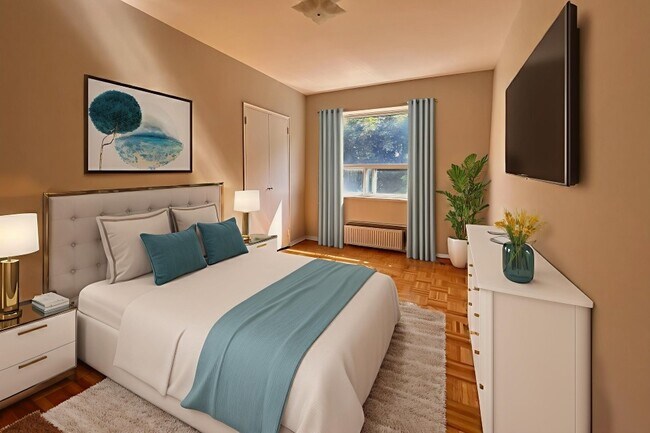 Photo - Mascot Place